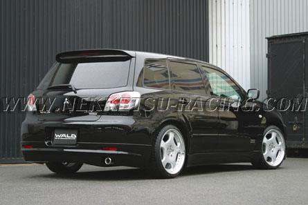 ชุดแต่ง MITSUBISHI AIR TREAK WALD ทรง EXECUTIVE LINE
